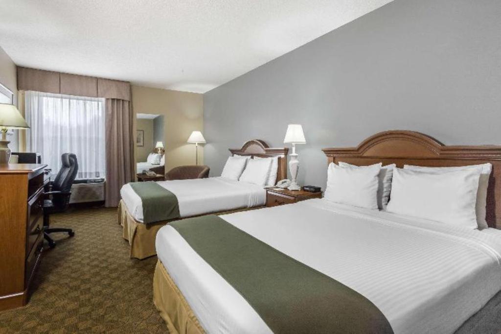 Days Inn By Wyndham Selma מראה חיצוני תמונה
