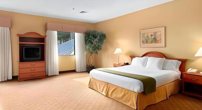 Days Inn By Wyndham Selma מראה חיצוני תמונה
